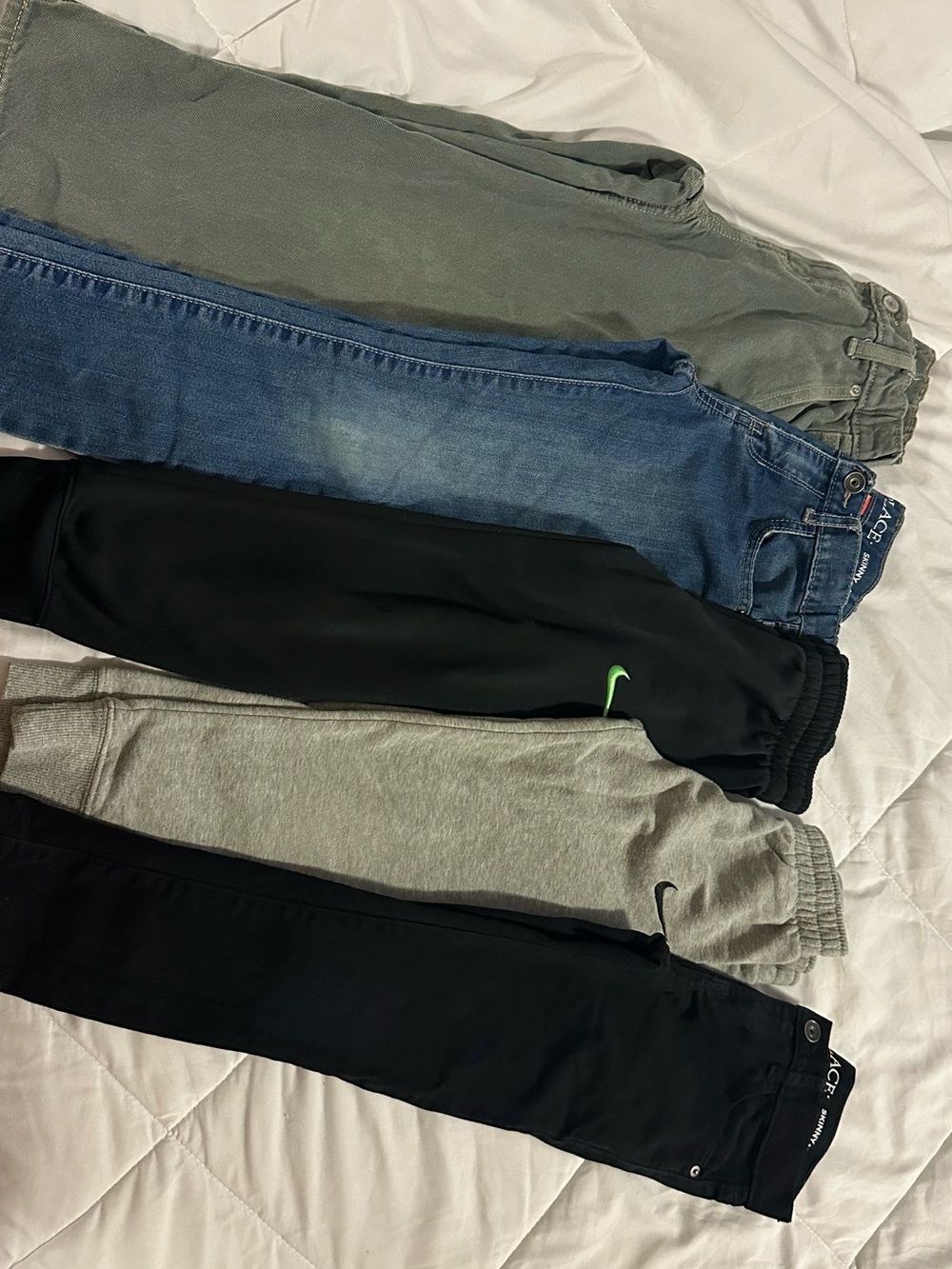 Pants bundle - Picture 2 of 2